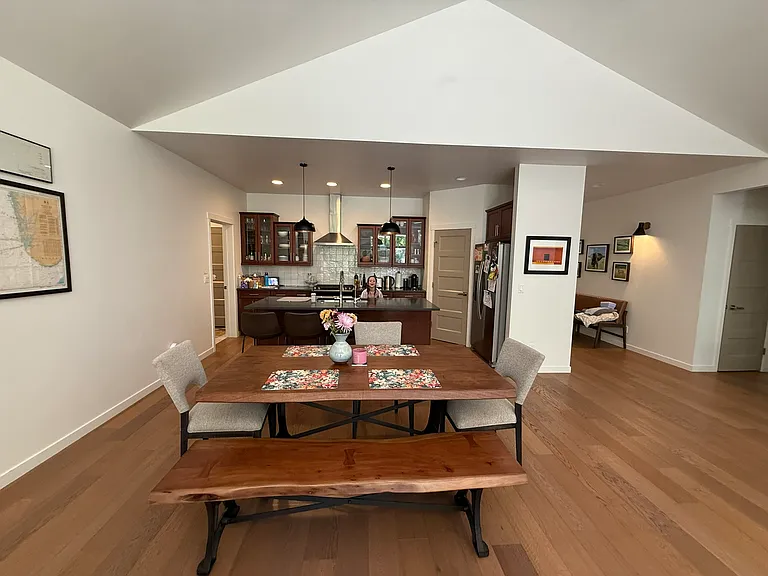 403 Estancia Loop — Photo 28