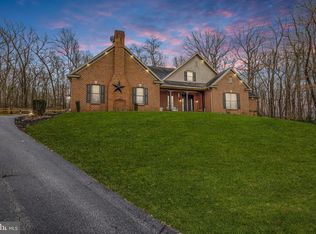 2131 Ridgeview Rd, Dallastown, PA 17313