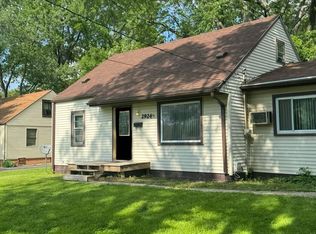 2924 S Franklin Street Rd, Decatur, IL 62521