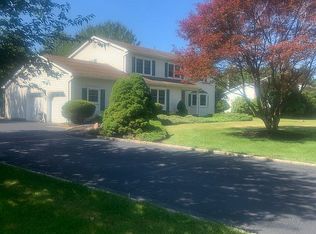 8 Emerson Pl, Succasunna, NJ