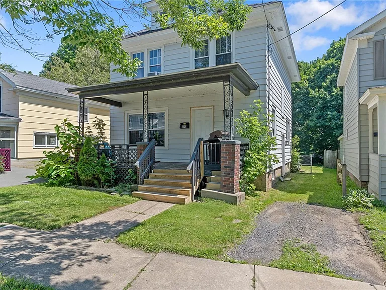 180 W Seneca St — Photo 2
