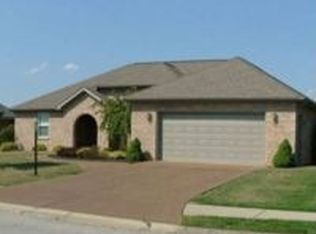 3830 Cobblefield Dr, Evansville, IN 47711