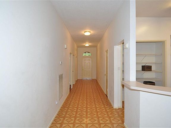 4th image of 3830 Liles Ln