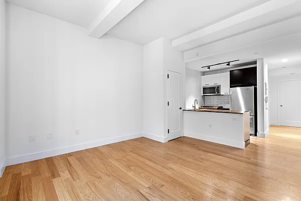 Rented by Pinnacle City Living | media 25