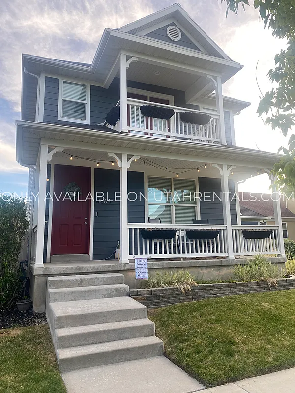 4 bed, 3.5 bath, 2244 sqft, $2,900 — Photo 1