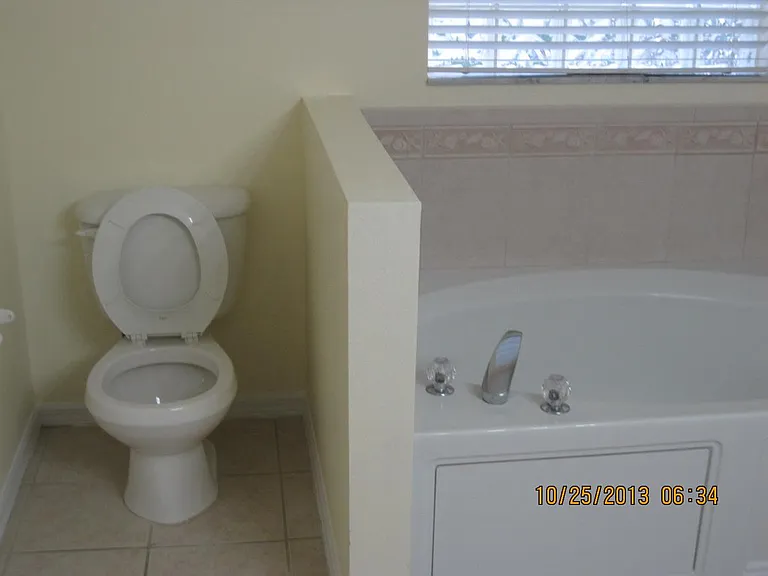 4509 SW 20th Pl — Photo 13