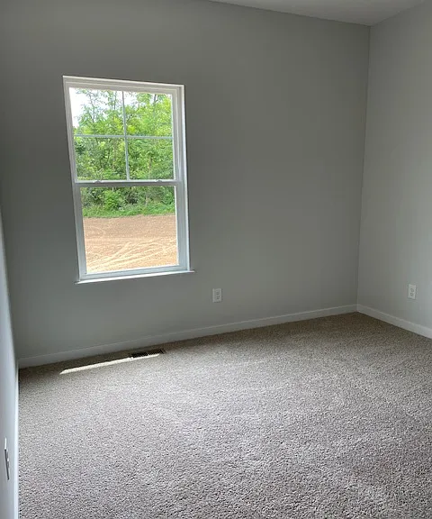 140 Valley Dr NE — Photo 6
