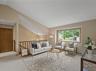 5933 Birchwood St, Shoreview, MN 55126
