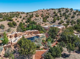 41 Estrada Calabasa, Santa Fe, NM 87506