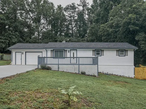 3313 Stoneybrook Dr, Douglasville, GA 30134