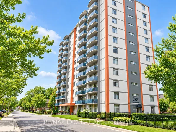 2255 Weston Rd, Toronto, ON