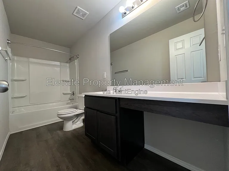 1357 Dustin Dr — Photo 15
