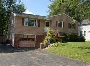 15 Oakland Ave, Glenville, NY 12302