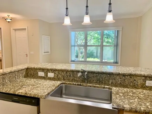 2625 NE 14th Avenue #103, Wilton Manors, FL 33334