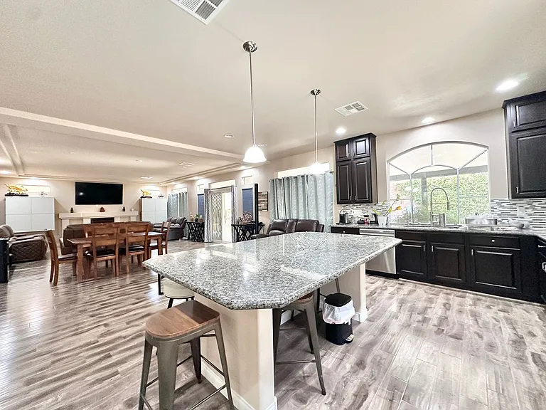 9929 Baystone St — Photo 46