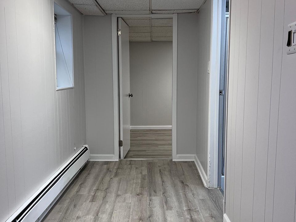 1st image of 31 Winfred Ave