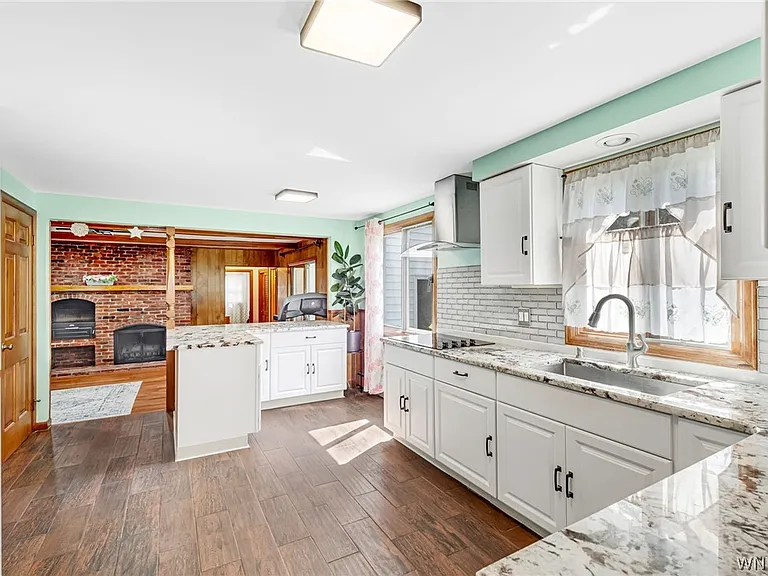 71 Chaumont Dr — Photo 16