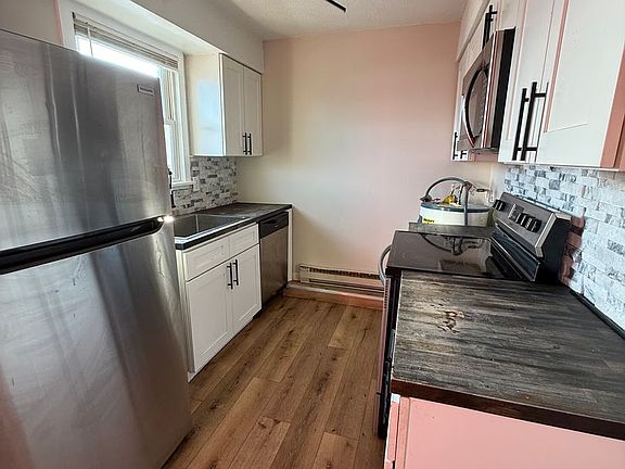 2nd image of 3101-3105 S Madison St #2