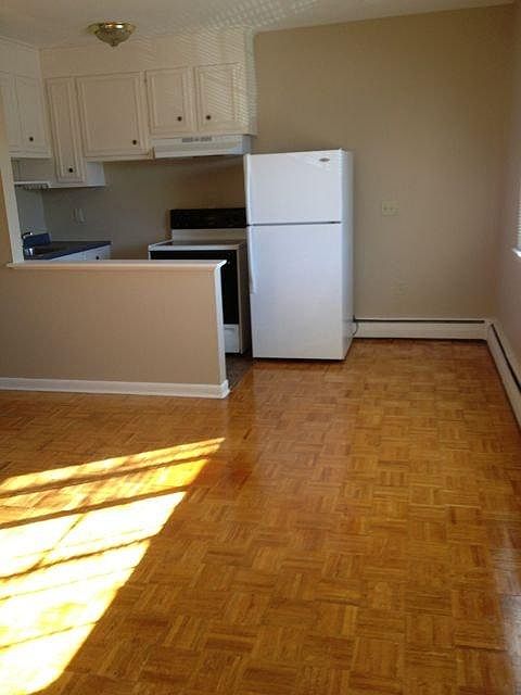Living rm/kitchen