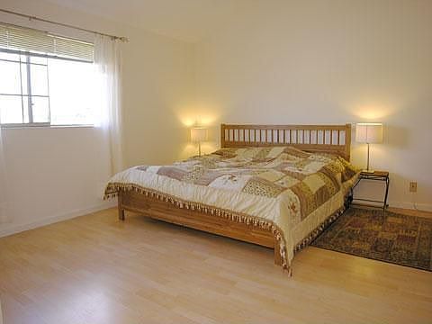 Master Bedroom/ Mountain view