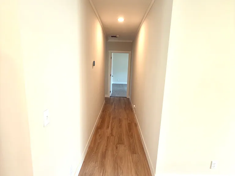 2137 N Royal St — Photo 8