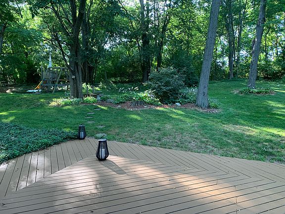 3rd image of 315 Northern Oaks Dr
