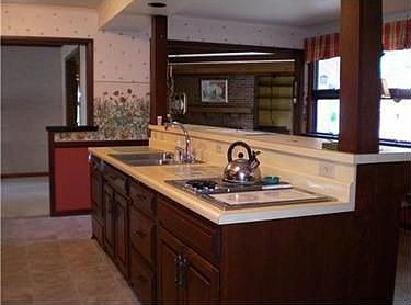 5th image of 182 Upland Dr