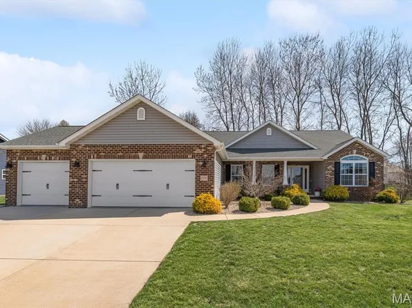 3550 Chippewa Dr, Shiloh, IL 62221