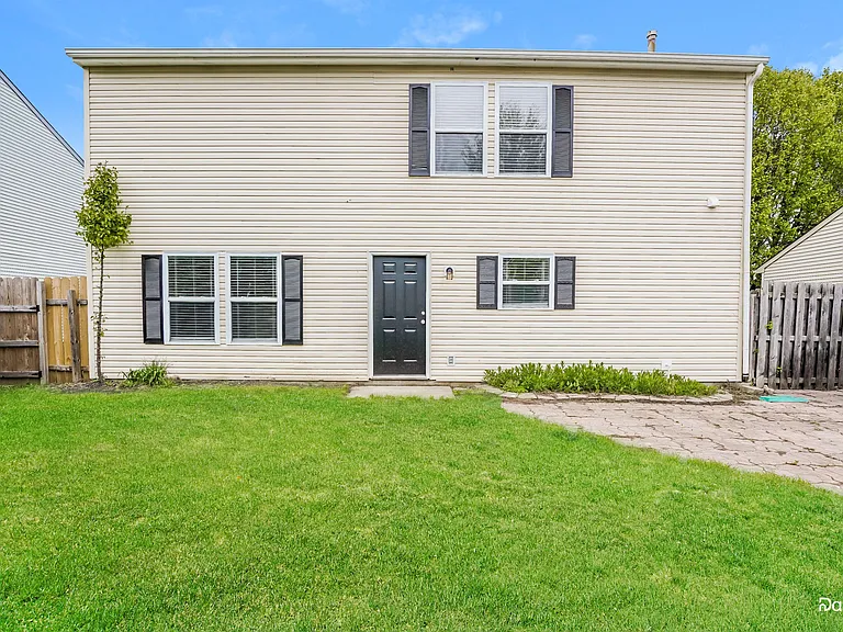 2303 Westmere Dr — Photo 15
