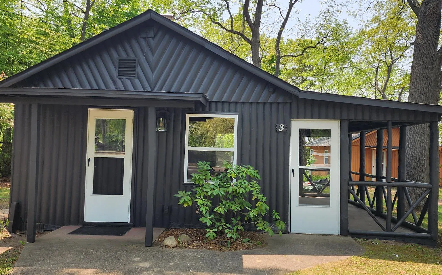 6718 Academy Dr — Photo 1