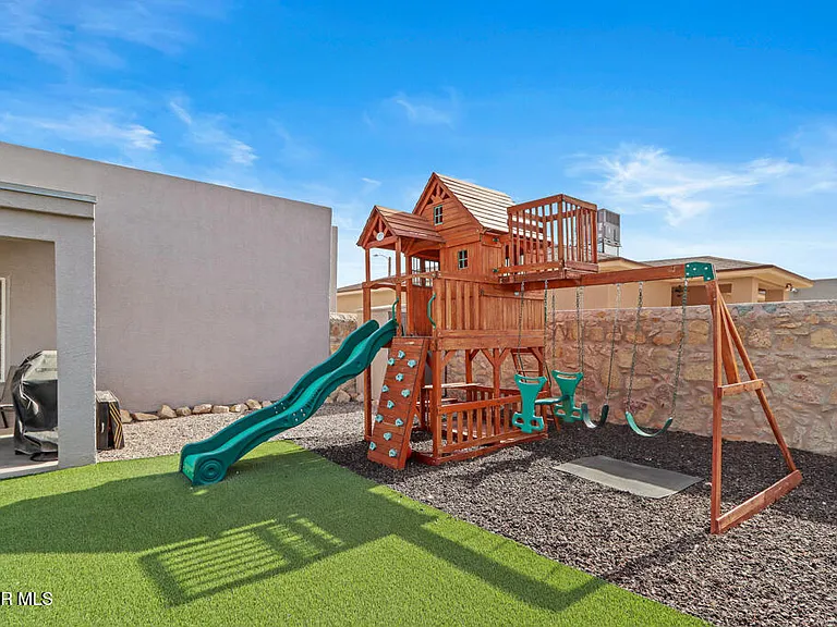 14553 Hunters Grove Ave — Photo 40