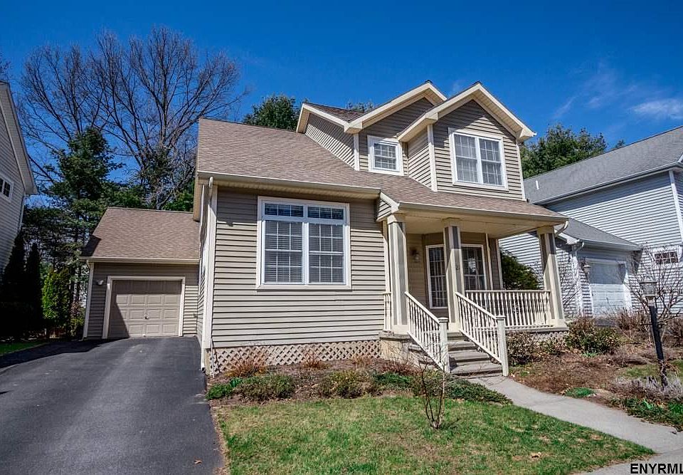 1st image of 21 Horseshoe Dr