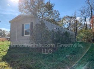 717 Broadway School Rd, Belton, SC 29627