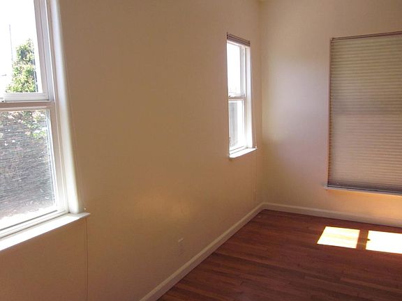 5th image of 1628 Chanticleer Ave