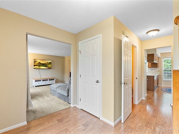 5th image of 1125 Decker Ct