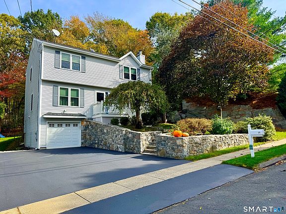 2nd image of 28 Ridge Lane