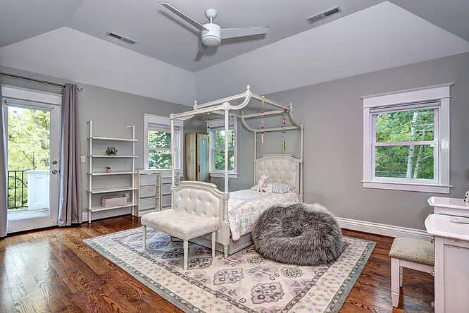 510 Hawthorn Ave — Photo 34