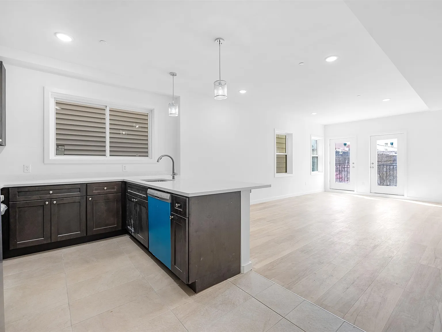 3 bed, 2.0 bath, $3,550 — Photo 2
