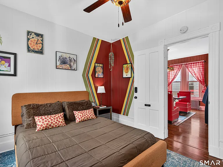 832 State St #2 — Photo 8