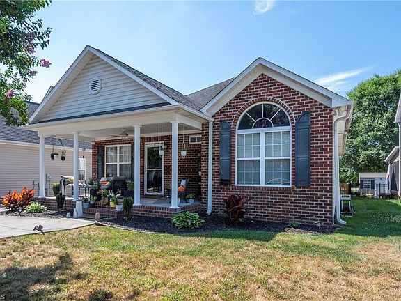 3rd image of 6648 Springfield Village Ln
