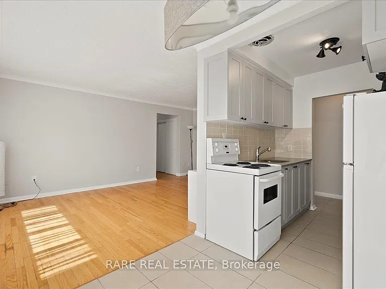 2 21st St #4 — Photo 6