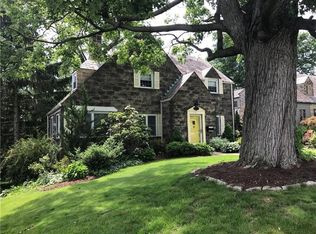 990 Summer Pl, Pittsburgh, PA 15243