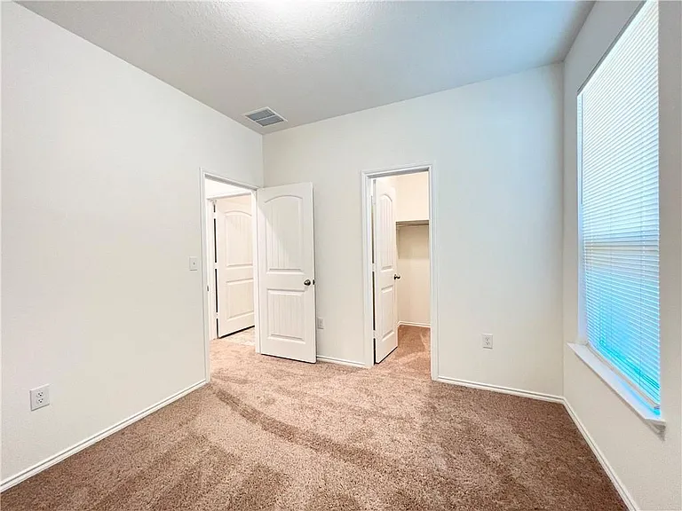 6409 Wagon Spring St — Photo 12
