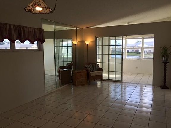 5th image of 870 Lake Orchid Cir Unit 870-202