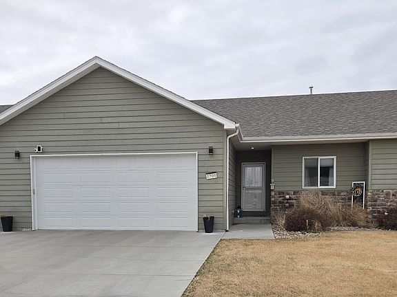 2nd image of 1700 Capt Walter Reed Ave