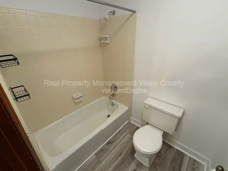 7404 Valley Run Dr — Photo 9