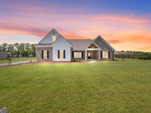 3 Honeysuckle Dr, Claxton, GA 30417