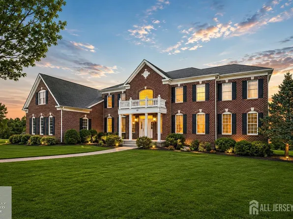 10 Raker Ct, Hillsborough, NJ 08844