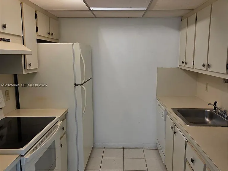 101 SW 132nd Way #404J — Photo 5