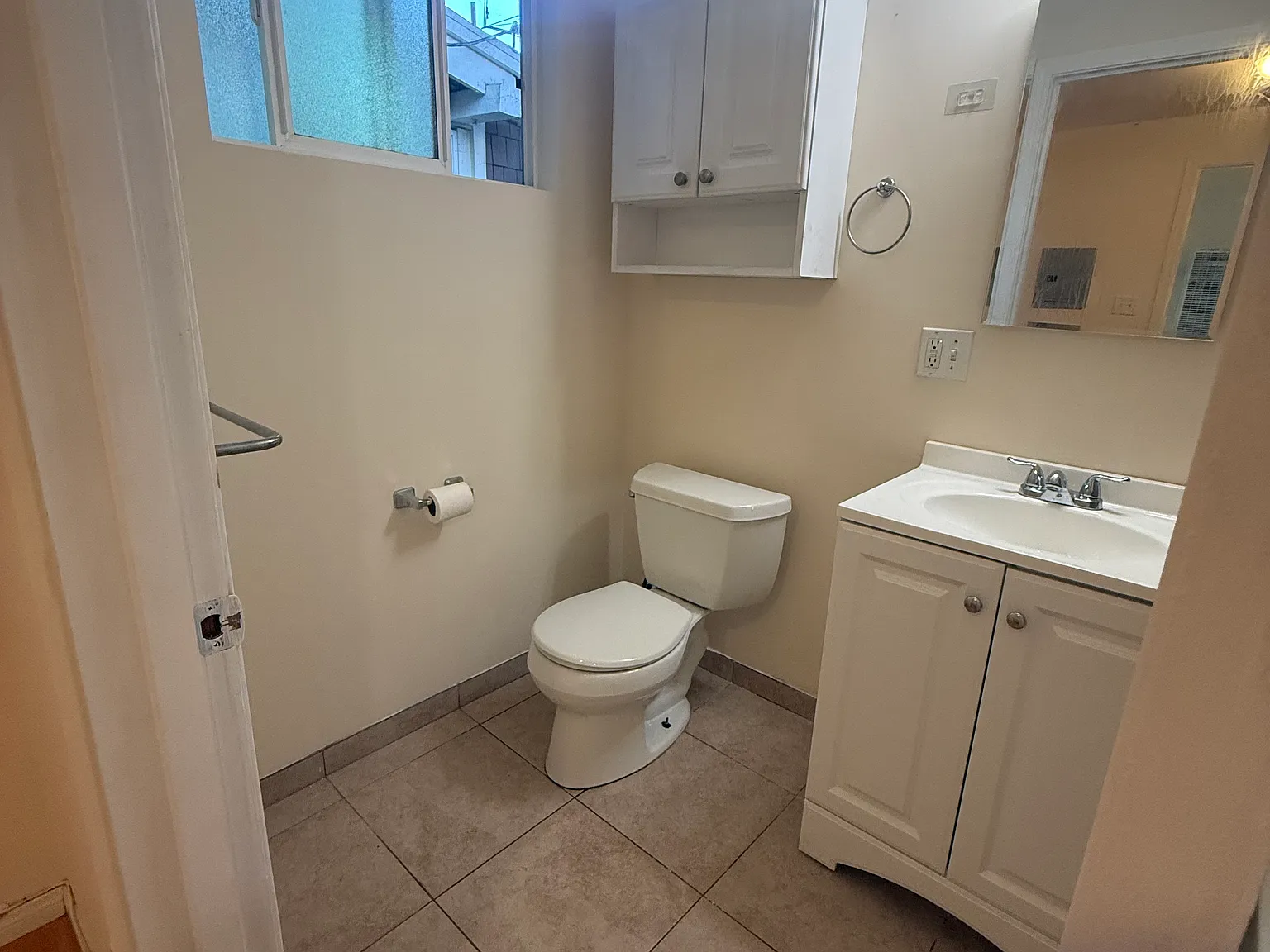 Studio, 500 sqft, $1,850 — Photo 3